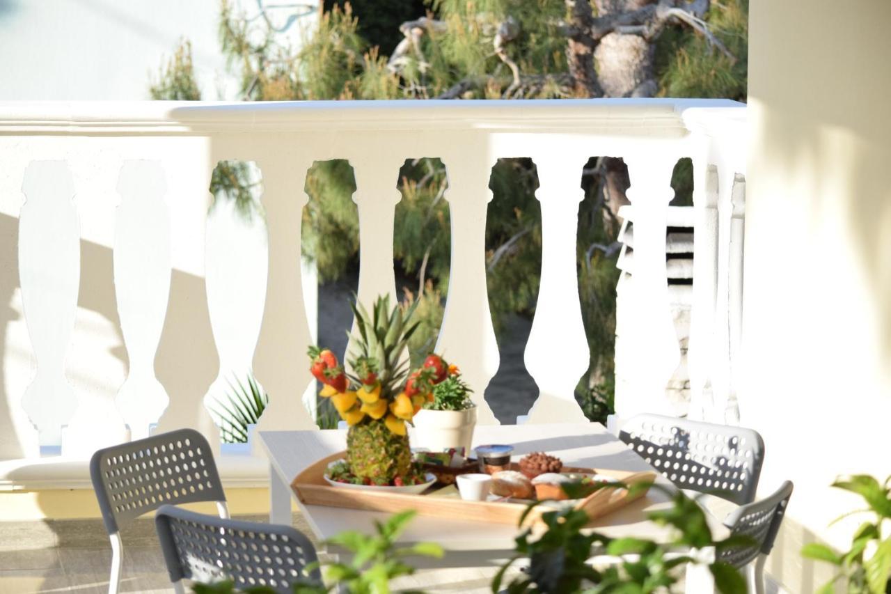 Dolcesosta B&B Marina Di Pulsano Экстерьер фото