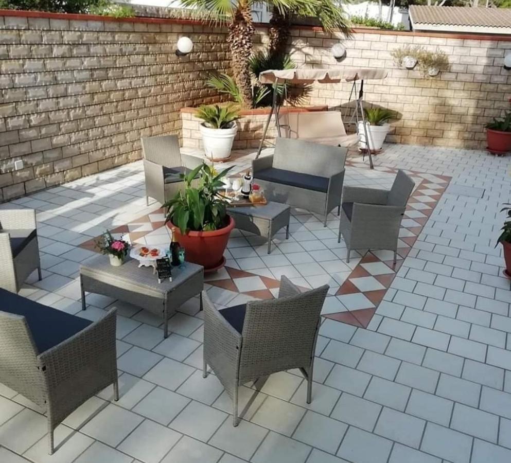 Dolcesosta B&B Marina Di Pulsano Экстерьер фото